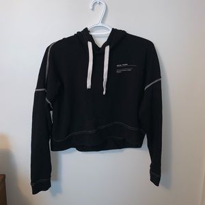cropped hoodie